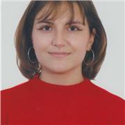 Mi experiencia con diferentes alumnos me ha permitido saber analizar las necesidades de cada estudiante y adaptar mis clases particularmente a ellos. En estos casos ha sido primordialmente con niños de primaria, con los que intento conectar desde el prime